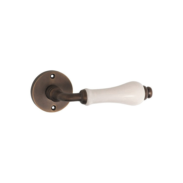 Exeter Lever - Round Rose by Tradco