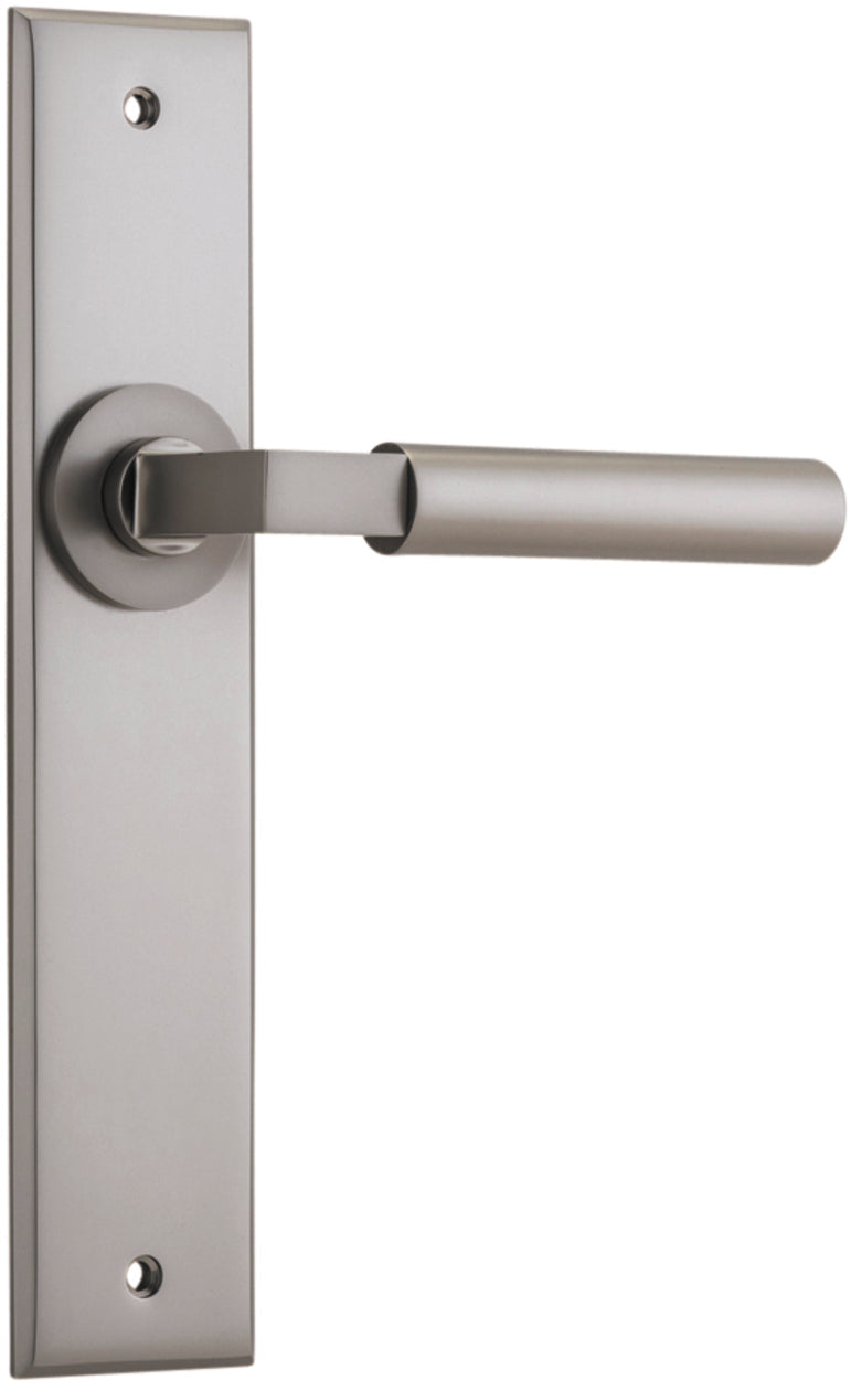 Berlin Lever - Chamfered Backplate - Entry Point - Iver - Satin Nickel - Door Levers