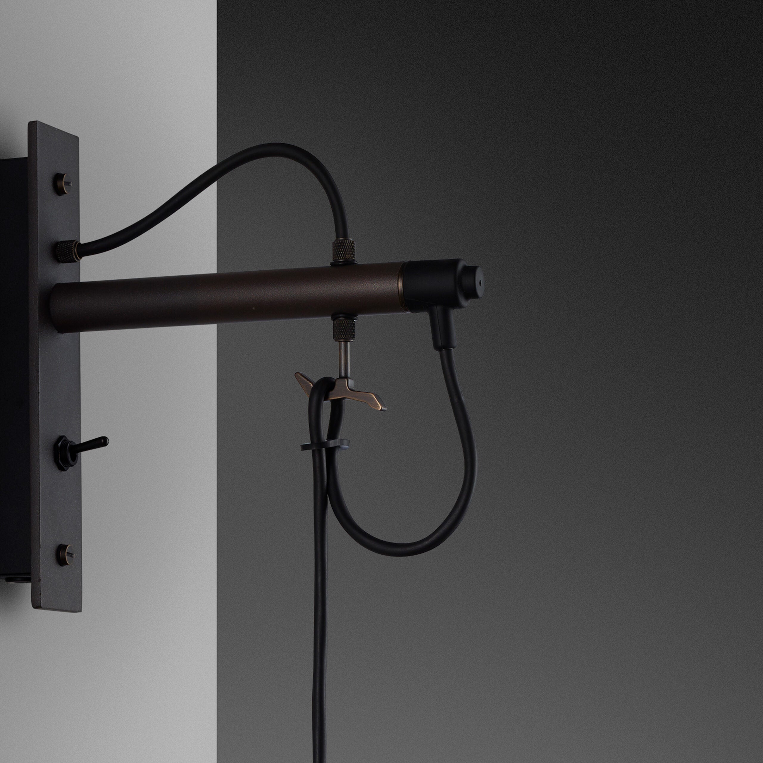 HOOKED WALL LIGHT / NUDE / GRAPHITE / Buster + Punch