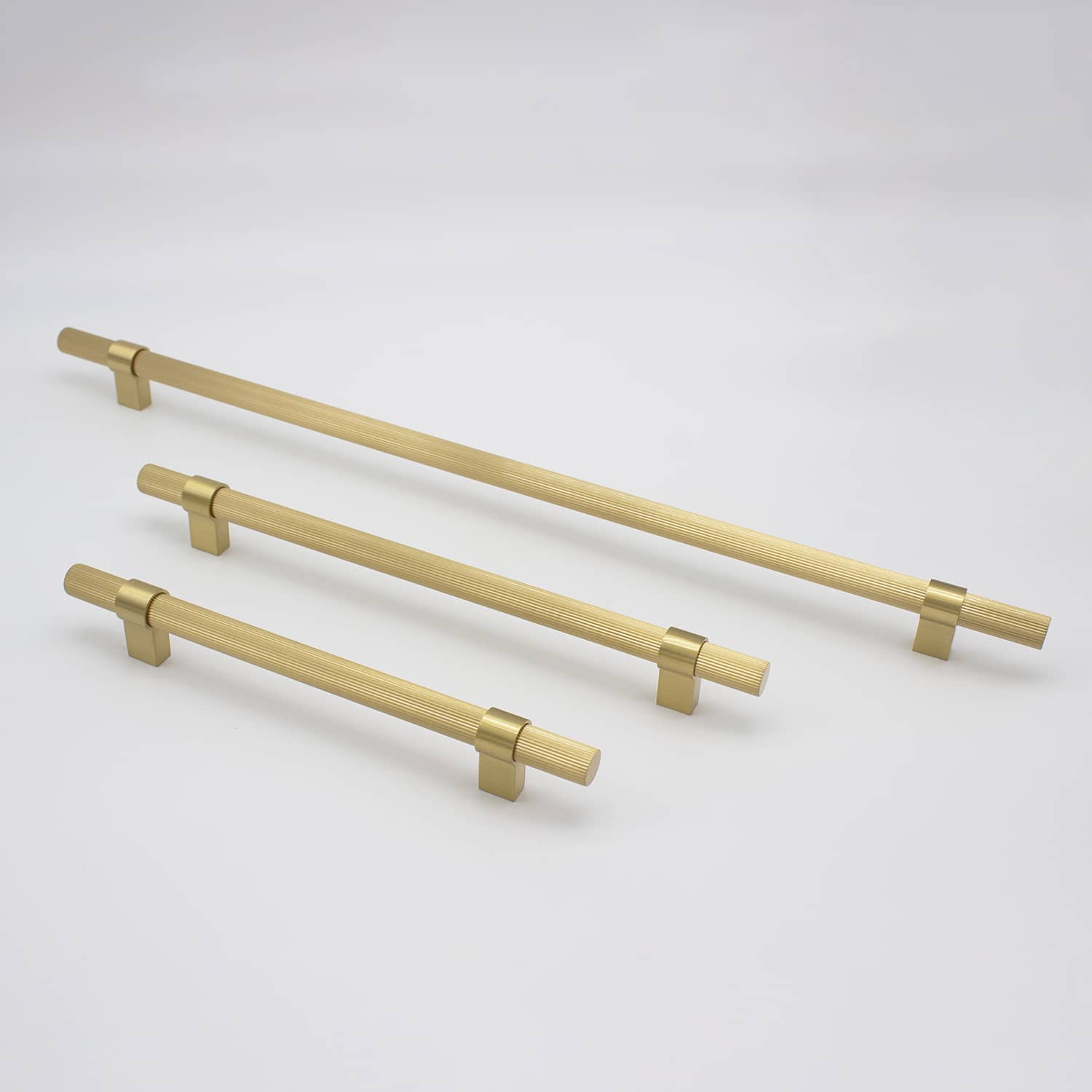 Brushed Brass Fluted Pull - Cassandra - Manovella