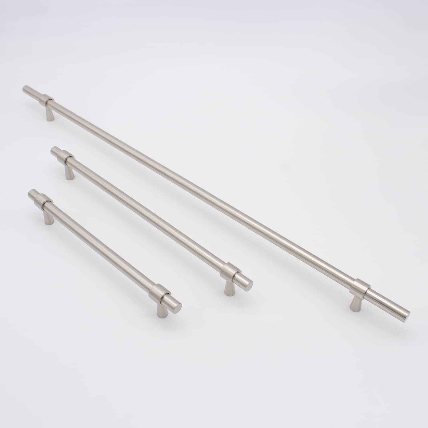 Brushed Nickel Timeless Pull - Phoebe - Manovella