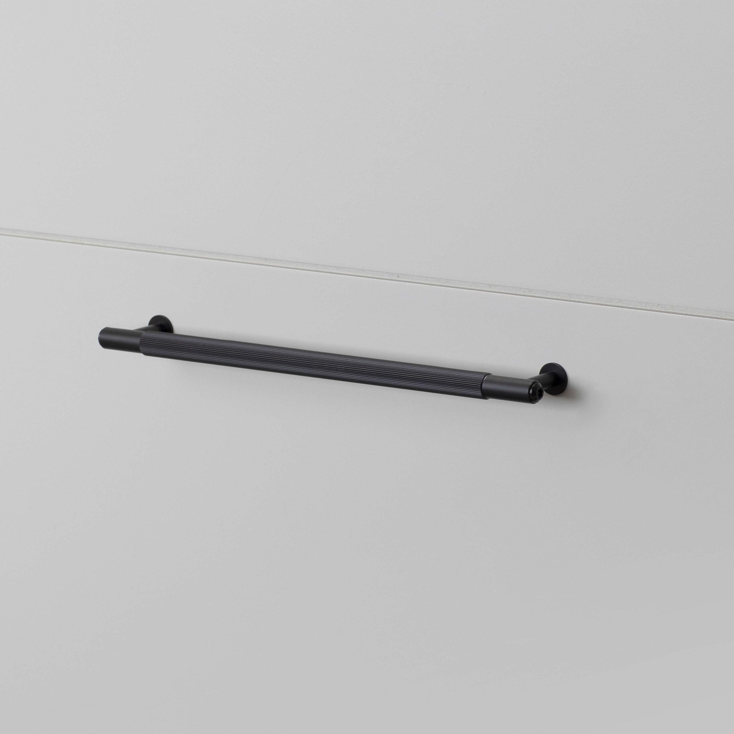 Pull Bar |  Linear | By Buster + Punch