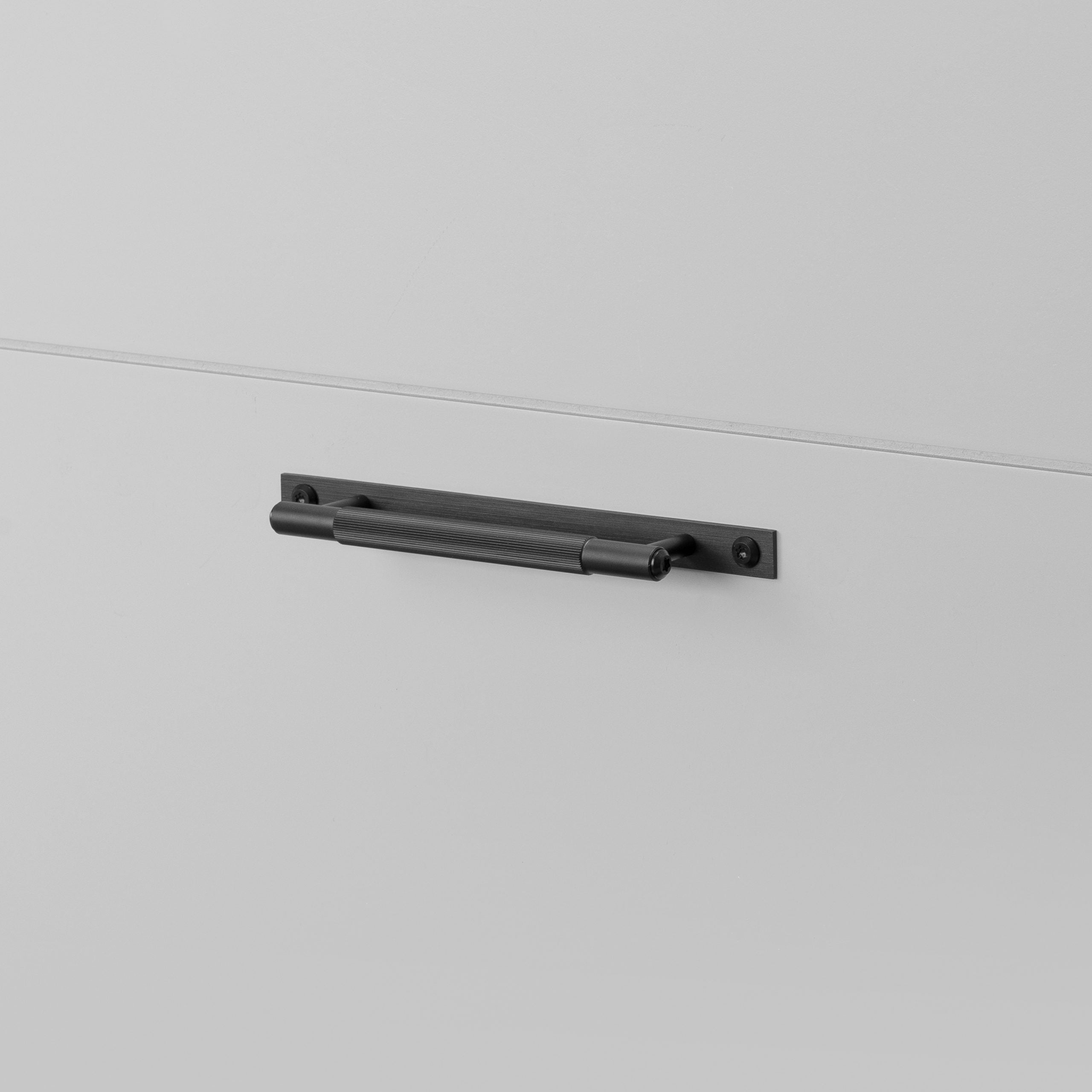 Pull Bar |  Plate |  Linear | By Buster + Punch