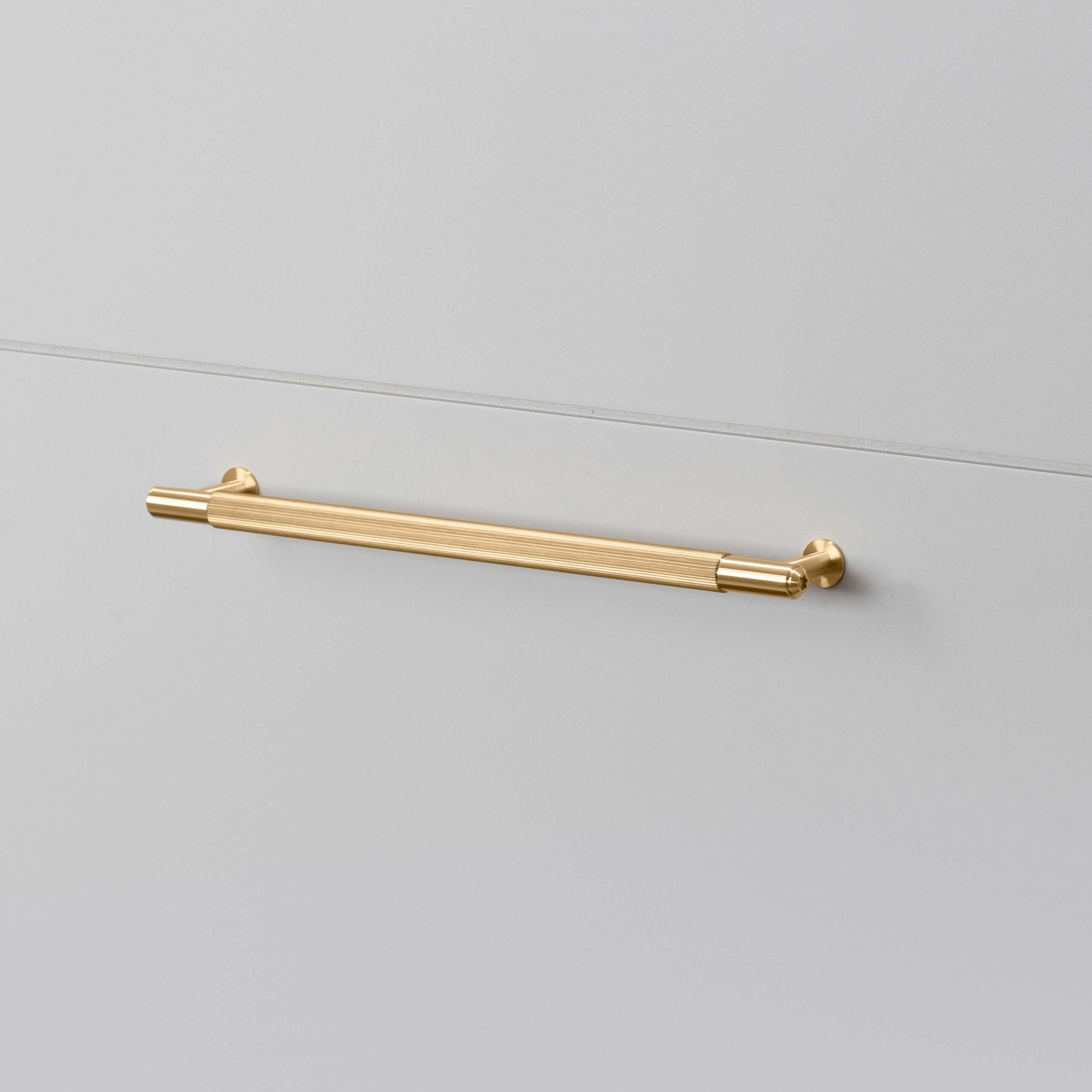 Pull Bar |  Linear | By Buster + Punch