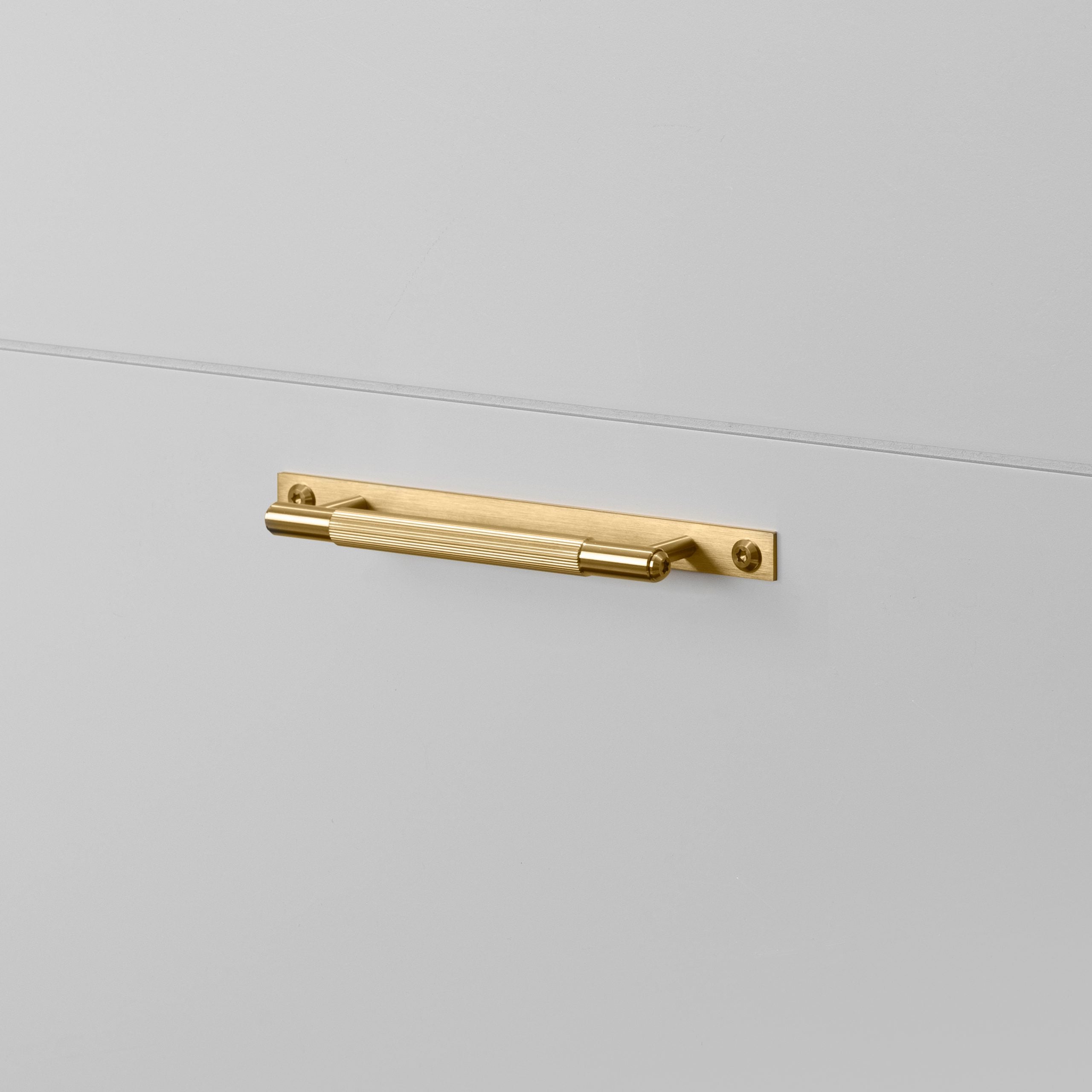 Pull Bar |  Plate |  Linear | By Buster + Punch