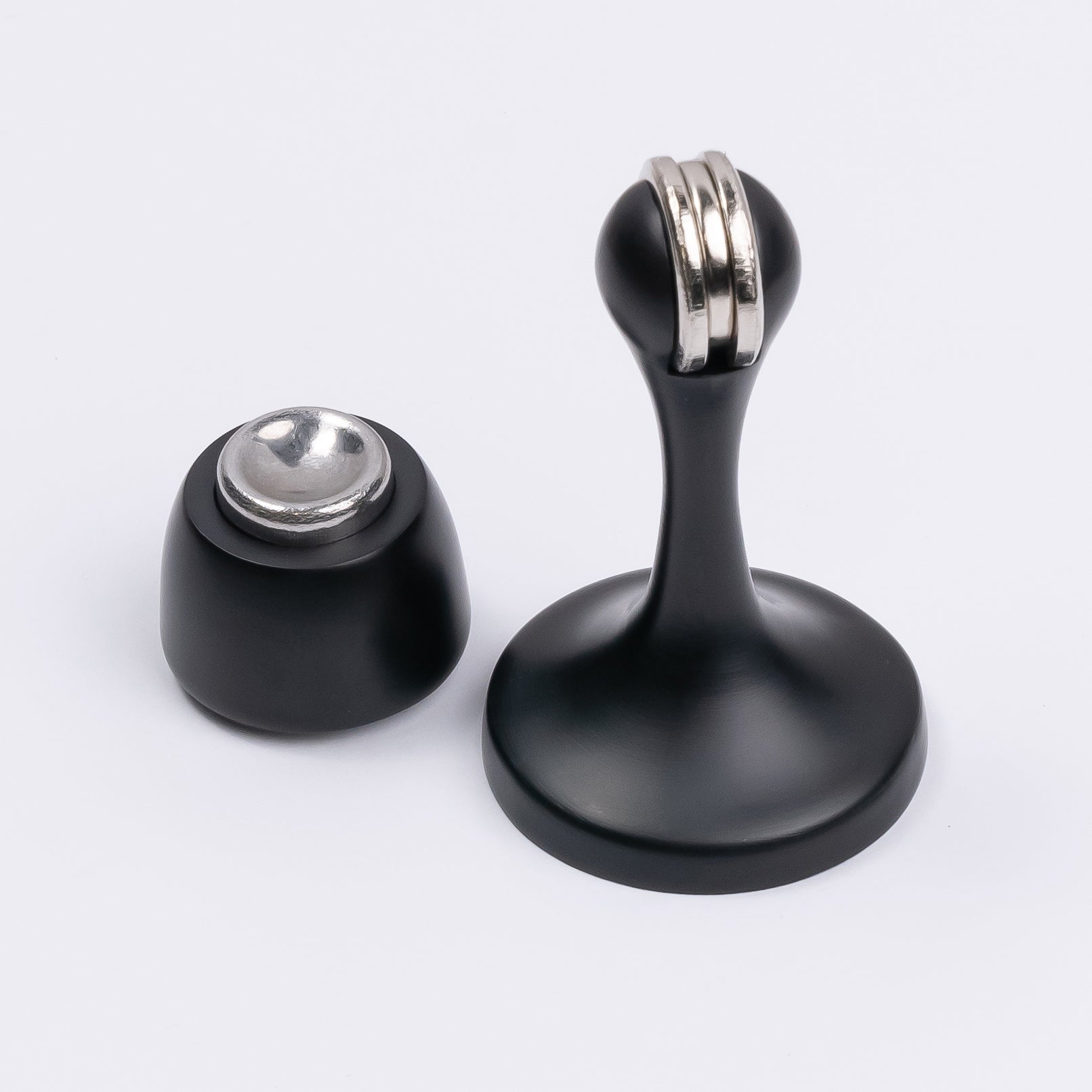 Matt Black Magnetic Door Stop - Manovella