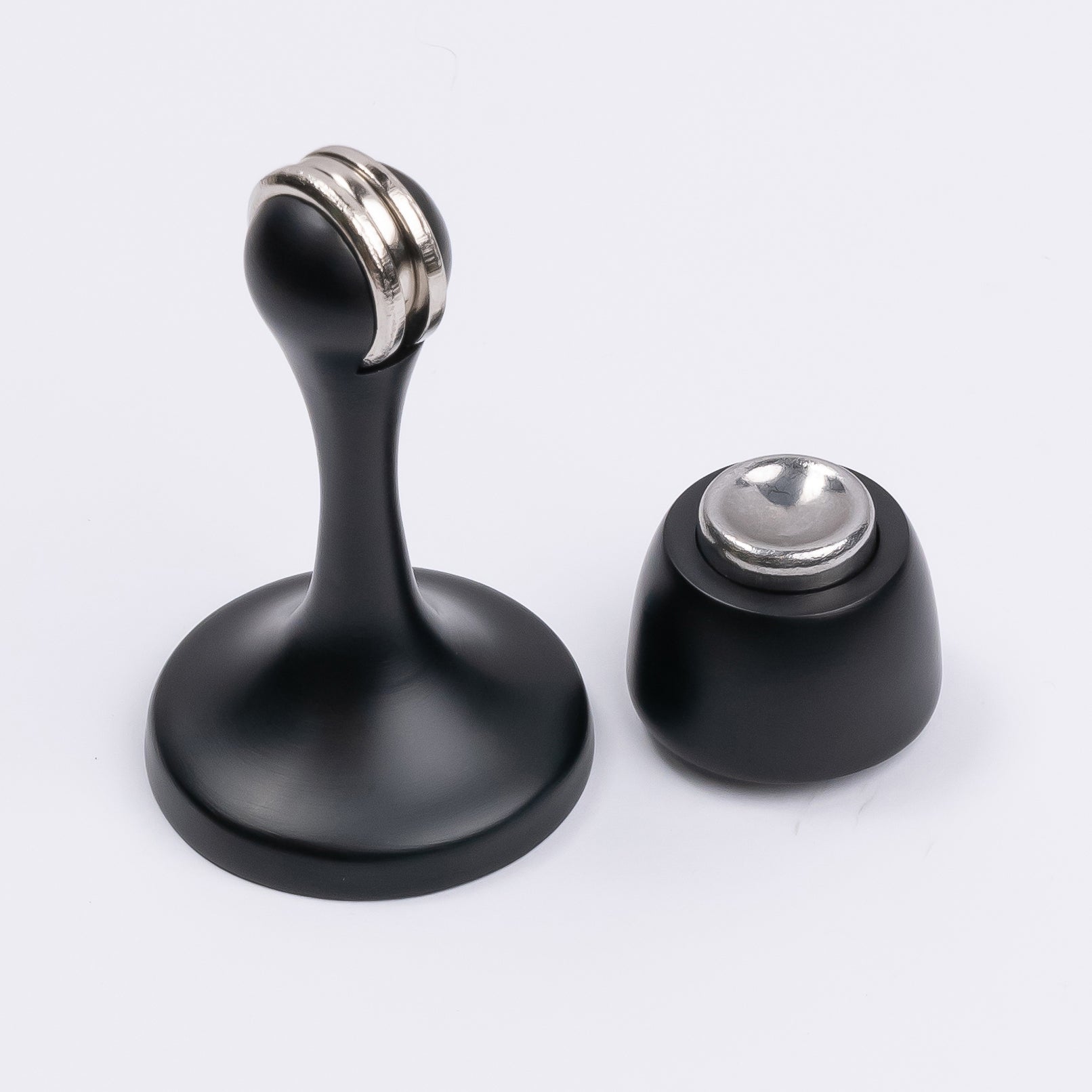 Matt Black Magnetic Door Stop - Manovella