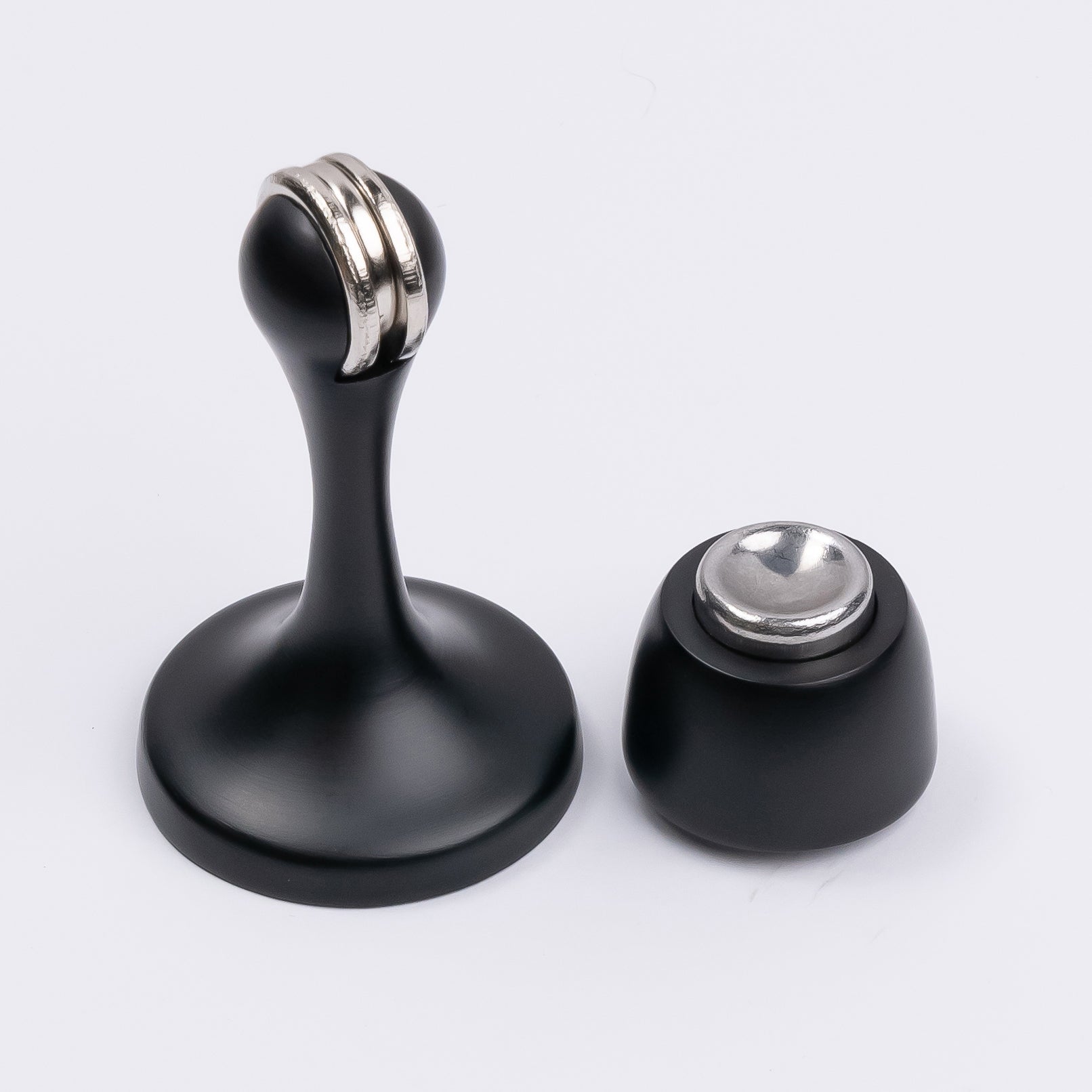 Matt Black Magnetic Door Stop - Manovella