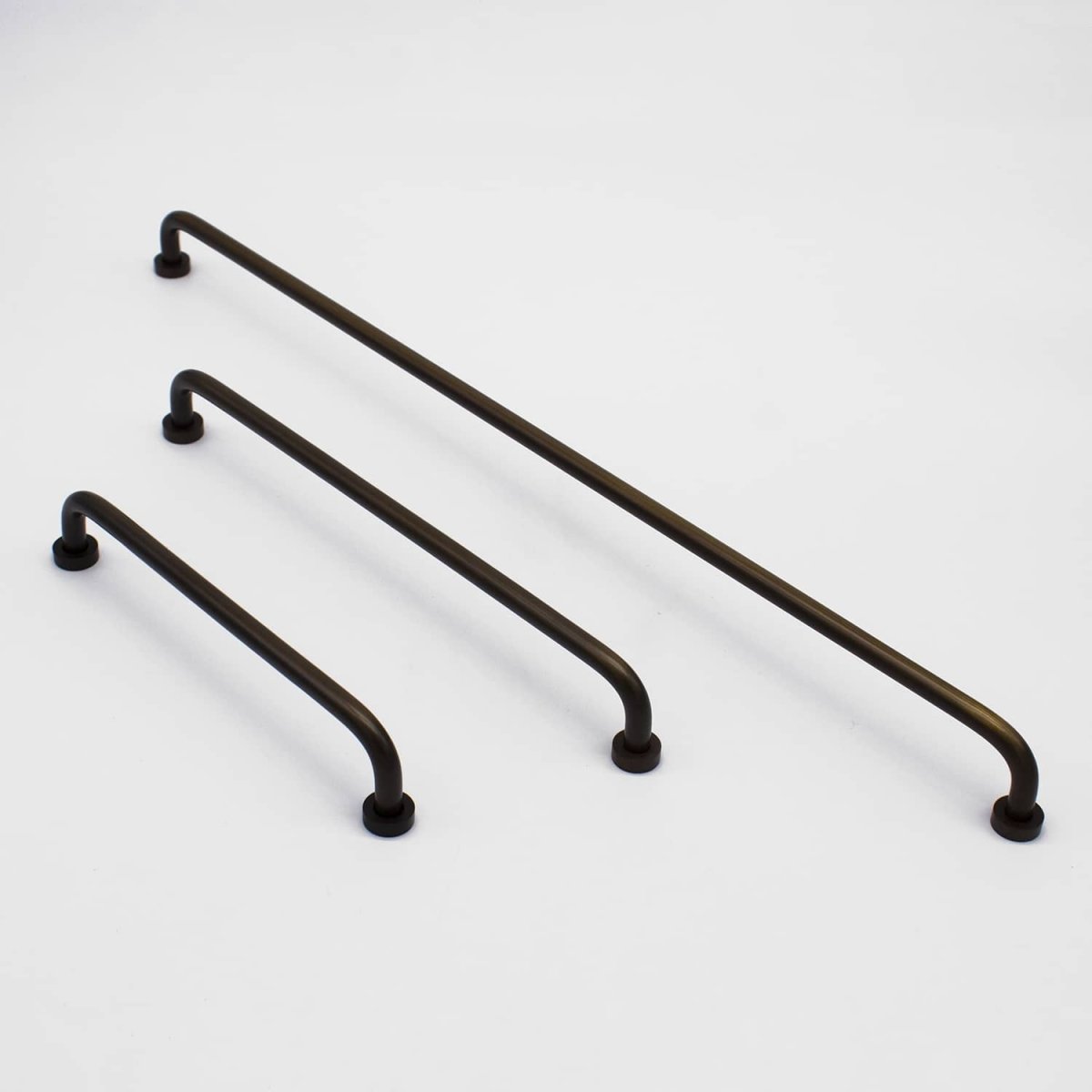 Aged Brass Arched Pull - Daphne - Manovella - Entry - Point - CABDAP175AG - Manovella