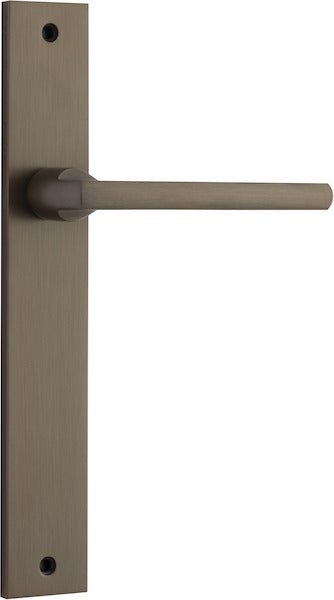 Baltimore Lever - Rectangular Backplate - Entry Point - Iver - Signature Brass - Door Levers