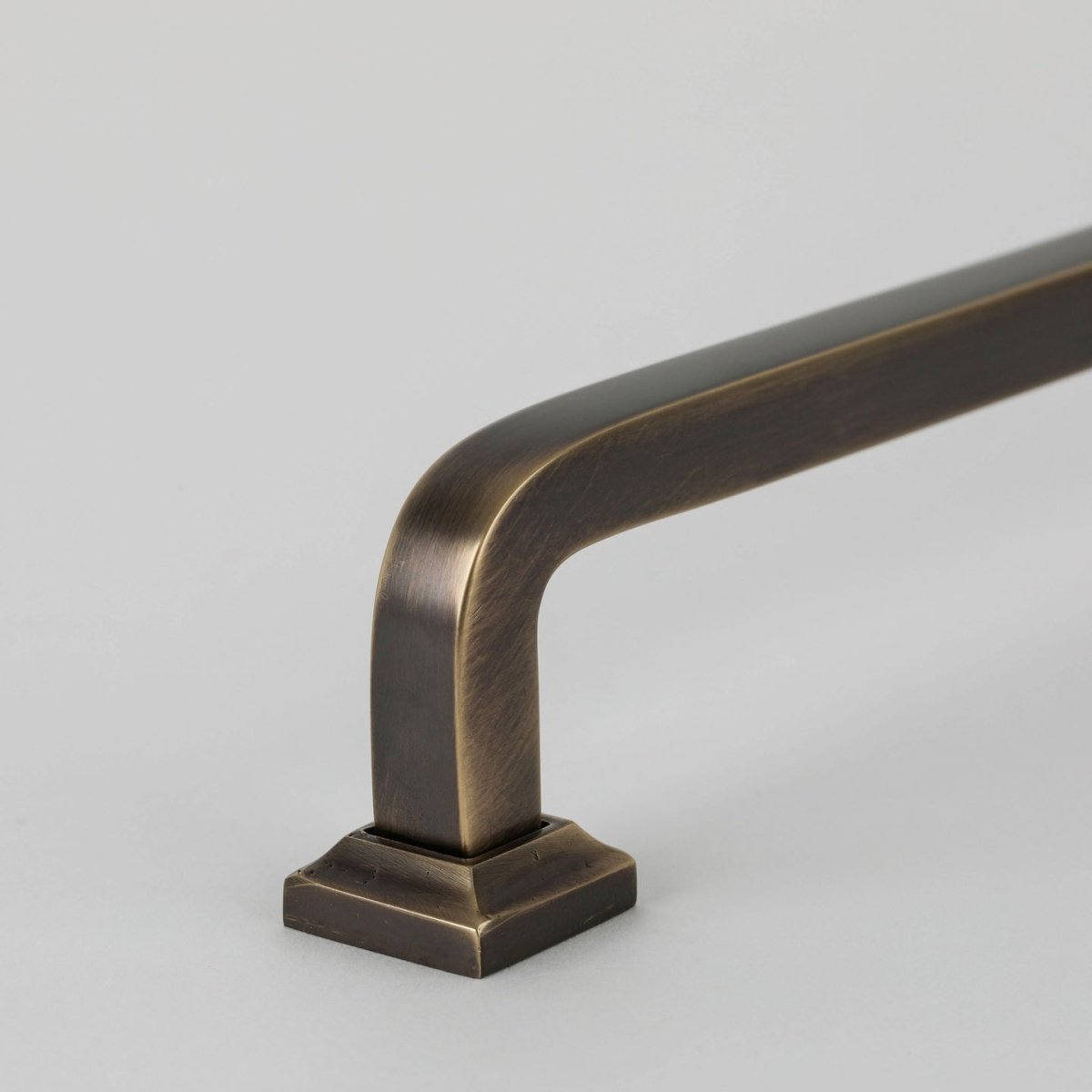 Bronte Handle - Oil Rubbed Bronze By Hepburn - Entry - Point - B256ORB - Hepburn Hardware