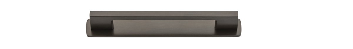 Cali Cabinet Pull + Backplate - Entry Point - Iver - Signature Brass - Cabinet Pulls