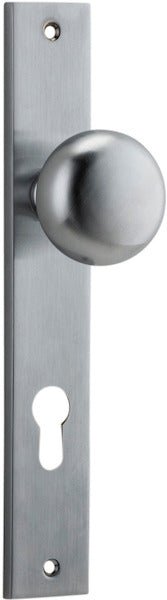 Cambridge Knob - Rectangular Backplate - Entry Point - Iver - Brushed Chrome - Door Knobs