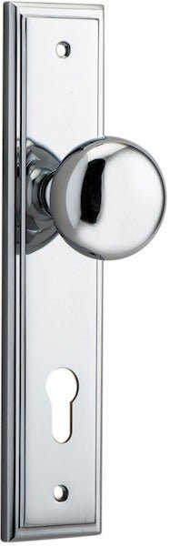 Cambridge Knob - Stepped Backplate - Entry - Point - 11840E85 - Iver