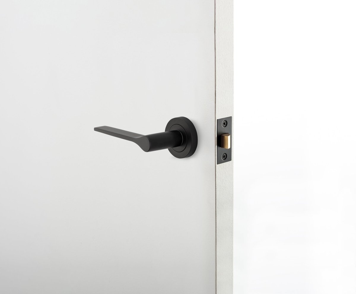 Como Lever - Round Rose - Entry - Point - 0455 - Iver