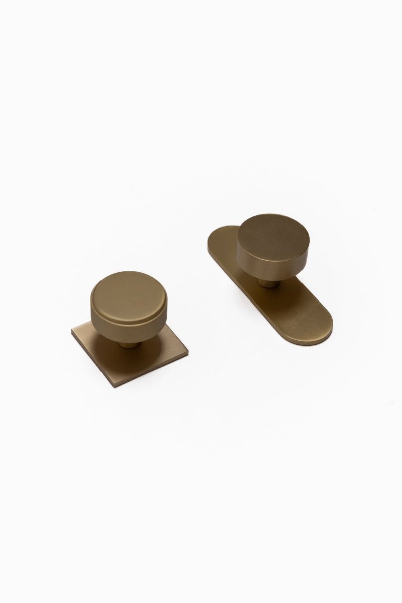 Eliza Brass Cabinetry Knob - Little Swagger - Entry - Point - Eliza - SB - Little Swagger